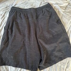 LULULEMON PACE BREAKER 7” LINERLESS